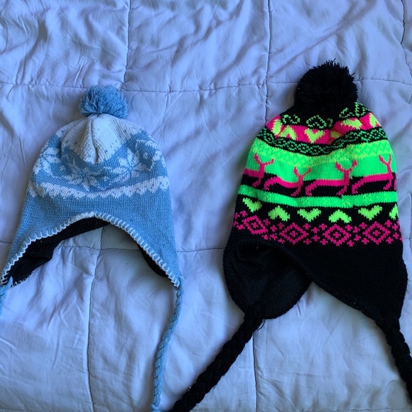Ear Covering Toques - Picture 1 of 3